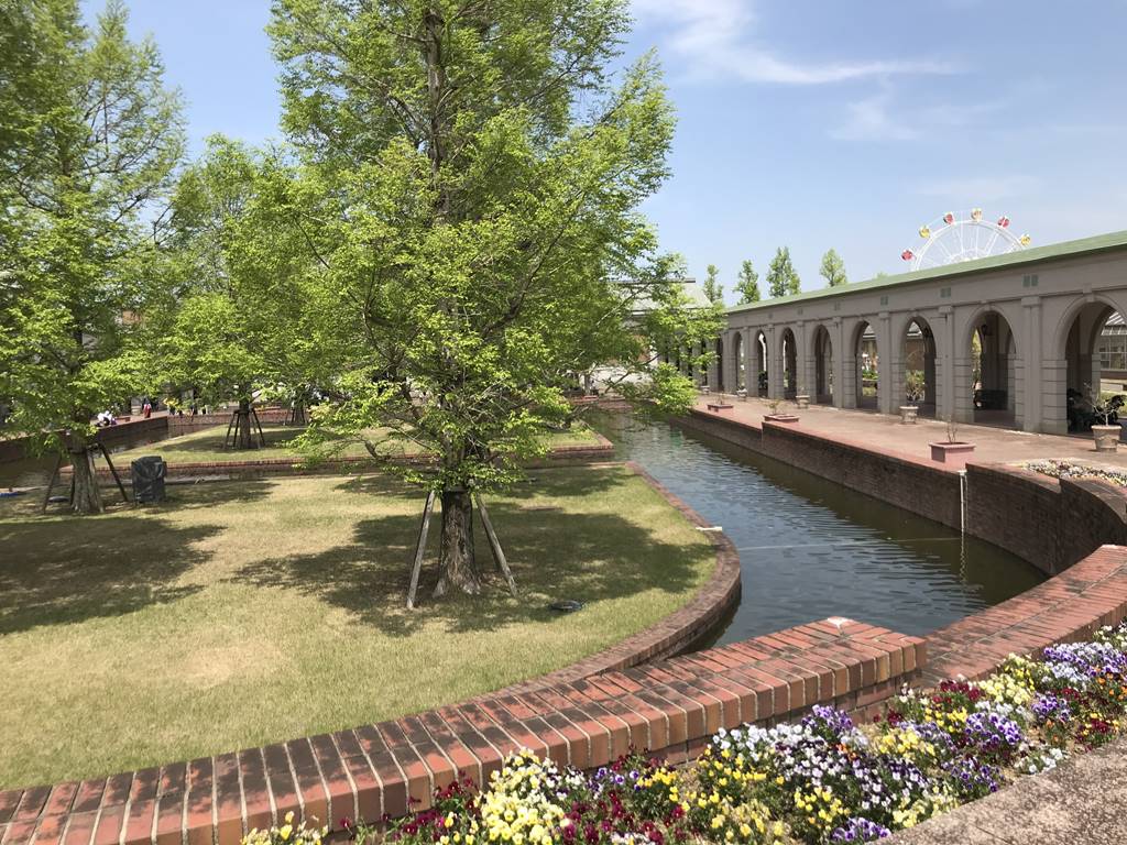 19年5月gw 道の駅 神戸フルーツフラワーパークに行ってみた 入場 駐車無料 アルパカさんのもふもふした生活